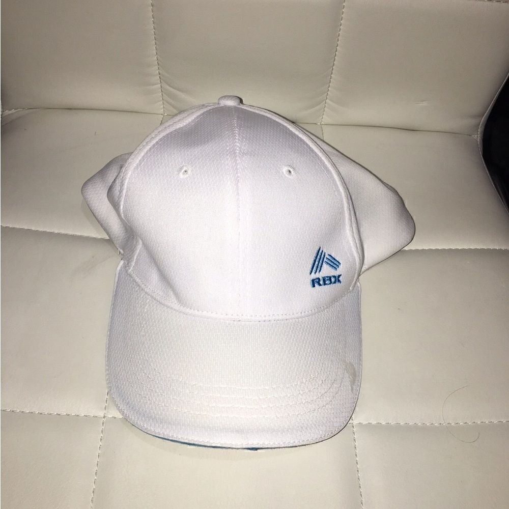 RBX men’s white baseball cap​​